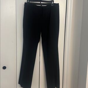 Banana Republic Black STRAIGHT LEG PANTS -size 8P. Worn once. reg $59